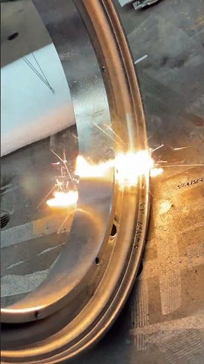 SFX laser cleaning equipment removes the oxide layer of workpieces #laser #weldwheels