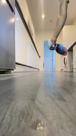 We’re finally on TikTok 🤩 Let’s speed clean a flat 🧽 #CleanTok #FirstVideo #Cleanipedia #speedclean #speedcleaning #kitchencleaning #bathroomcleaning #asmr #asmrcleaning