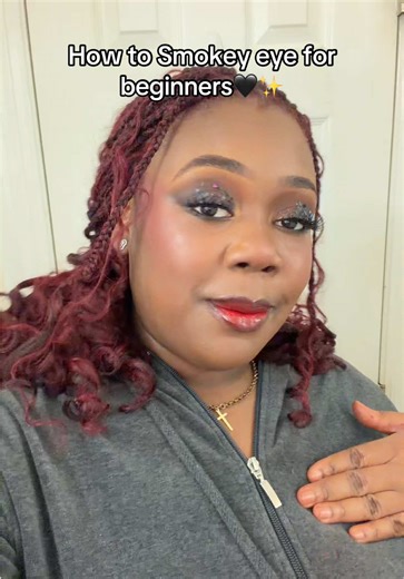 Learn to Create a Stunning Smoky Eye Makeup Look