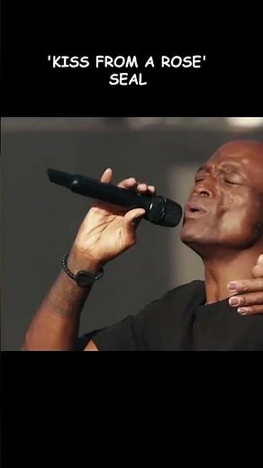 'Kiss From A Rose' performed live by SEAL at a London concert. Awesome and classic performance🔥🇬🇧🇳🇬