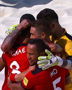 We challenge you to find a better free-kick routine than this 🚀⭐️ | FIFA Beach Soccer World Cup
