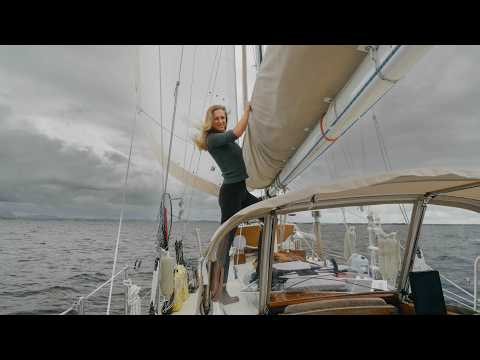 Sailing Northern Canada | Fishing, Beachcombing. [Ep 4]