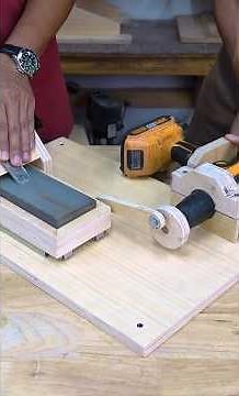 Quick And Easy Chisel Sharpening Jig For A Razor Sharp Edge #wood #diy #woodworkingtools