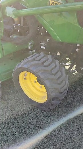 John Deere 1025R Subcompact Tractor with Belly Mower For Sale