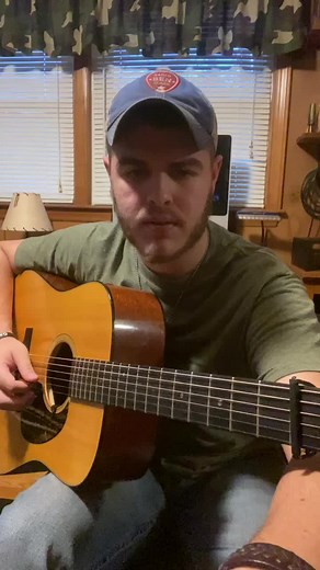 Here’s a little bit of an old fiddle tune called Salt Creek! #bluegrass #flattpicking #guitar #bluegrassguitar