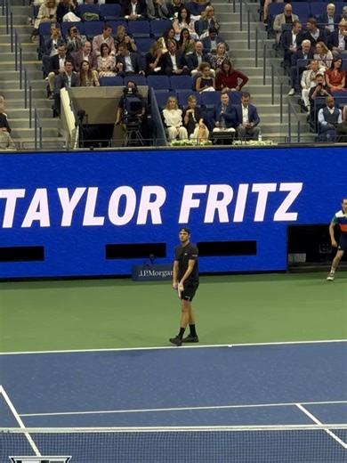 Dani Beckstrom on Instagram: "Not ready for the @usopen to be the us closed :( BEST event of the year in NYC!!! Spending this soggy Sunday watching the men’s final on @abc7ny 🎾🇺🇸"