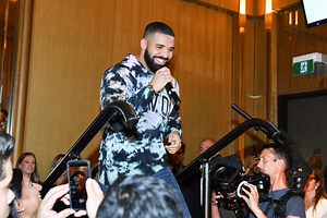 Drake's Houston Strip Club Visit Marks His First Day As A City Resident
