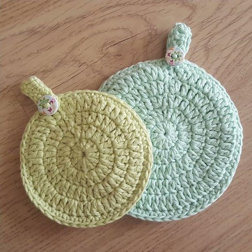 Make Play Kitchen Round Crochet Potholders - easy pattern