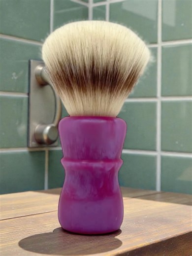 Get the new TRC handles with the new TRC Regal knot now available at Therazorcompany.com Discover a wide array of exceptional wet-shaving products from around the globe at The Razor Company. Explore our collection online at TheRazorCompany.com #sotd💈 #shaveoftheday #traditionalshaving #wetshaving #shaveculture #wetshaveloyalists #shavingsoap #shavingbrush #safetyrazor #aftershave #shavelikeyourgrandpa #shavelikeagentleman #therazorcompany #oldschoolshaving #artisanshavesoap #wetshavingcommunity