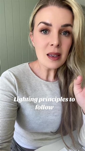 Here sre the lighting principles to follow to create a high end look in your kitchen . . . . #interiordesign #designtok #kitchen #lighting #kitchendesign