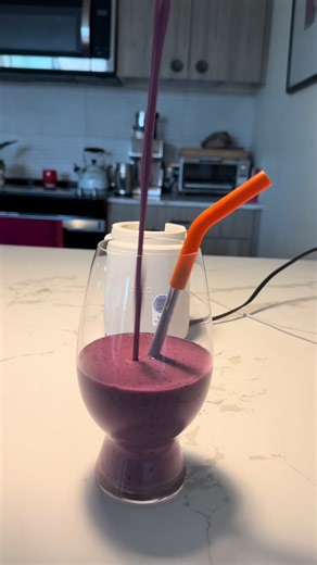 Hello1mbella (@hello1mbella)’s videos with hello its me by todd rundgren - TAO.wav