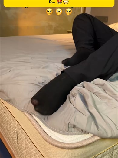 Organize Your Bed with These Essential Hacks