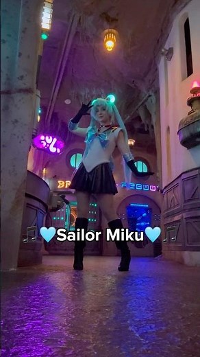 I made a Sailor Moon and Hatsune Miku crossover cosplay! 🩵🎶🌙✨