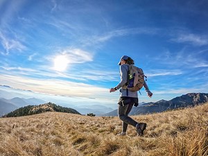 What is rucking? This loaded walking workout burns more calories and supports bone health