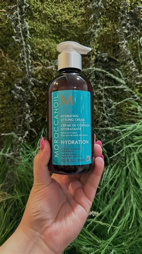 Lexi | Future NWI Hairstylist | One of my fav products🩵 ✨ Hydration without the heaviness 💧 Soft. Smooth. Defined. 🌿 Your go-to styling cream ✨ Moisture + shine in one... | Instagram