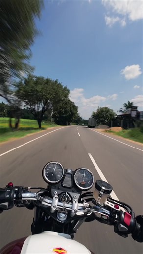 Experience 7000 RPM Power on a CB4 Motorcycle