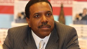 What does Pastor Creflo Dollar do with his money? | CNN