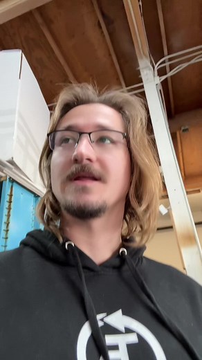 Creative Ways to Repurpose a Broken CRT Monitor