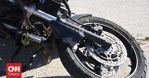 Θανατηφόρο τροχαίο στα Γλυκά Νερά - Νεκρός 23χρονος μοτοσικλετιστής