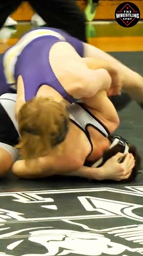 Gavin Rockey runs an arm bar against Harrison Brown... see the full match at https://youtu.be/SfhDPluSBrY #ihsasectional #statebirthontheline #2a #grayslakecentral #harrisonbrown #fenwick #gavinrockey #wauconda #106lbs | The Wrestling Spot