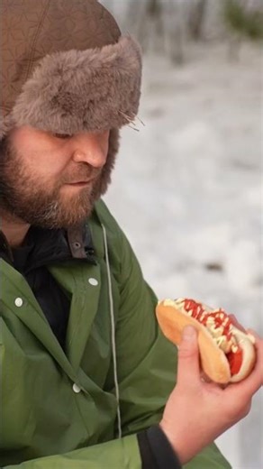 Hunger is the best spice’? |Camping in Deep Snow to Cook the Perfect Hot Dog