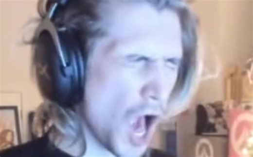 XQC吸食Gfuel后完全lost