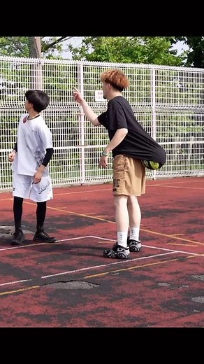 whitea on Instagram: "Basketball tricks⛹️💥💥 Hakodate shinori playground✈️ #streetball#tricks#dribble#whitea#skills#funnykids#goodsmile#magician#hokkaido#hakodate#pickup#bleague#tachikara#ballerz#hooplife#lINC#basketball🏀#1on1#バスケ#ストバス#トリック#ドリブル#ハンドリング#ピックアップ#函館#ballislife🏀"