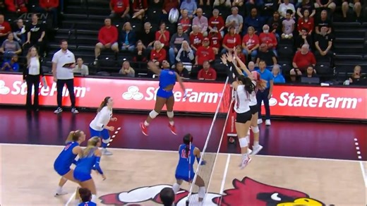 🗣️ "DENIED BY HANNAH SHERMAN" #NCAAWVB x 🎥 ACCNX / Louisville Volleyball | NCAA Women's Volleyball