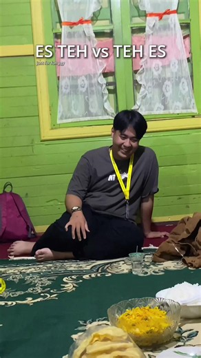 ES TEH vs TEH ES: Pilih Mana? Jelaskan Alasannya