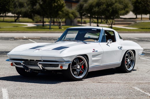 LS3-Powered 1963 Chevrolet Corvette Split-Window Coupe 5-Speed