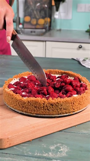 Baking Magic: 10 Cake Hacks You Need to Try!