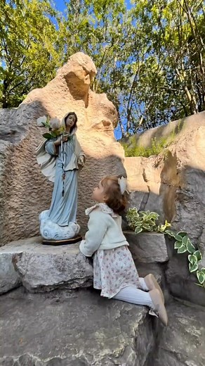 We go again today with 1 hail Mary full of grace... For the Salvation of Souls @: Praying for people to come to know and love God. Lets us pray 🙏☺️🙏🙏 | LIFE of Humility