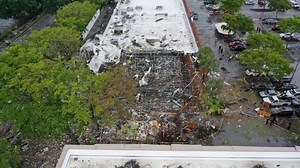 Explosion at Plantation shopping plaza leaves 23 injured, 1 trauma alert - WSVN 7News | Miami News, Weather, Sports | Fort Lauderdale