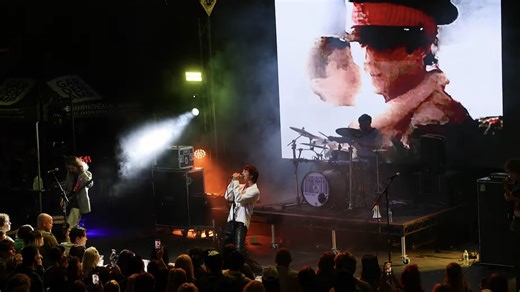 Noah Weiland Performs STP Classics and More in Honor of Late Dad Scott Weiland