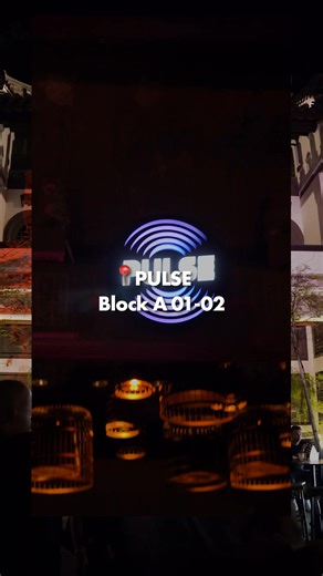This is CQ @ Clarke Quay after hours 🍸 From cocktails and games, to the dance floor, every corner pulses with energy and non-stop fun with your buddies! So rally your crew ‘cos the night is just getting started, and so are the adventures that are waiting to unfold 🥳 📍 RedTail Bar by Zouk 📍 PULSE Live Singapore 📍 Harry's Singapore 📍 Capital Zouk Singapore 📍 Level Up #CQatClarkeQuay #CQNightlife #CQBarHop | Clarke Quay