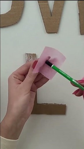 DIY VALENTINES DECORATION #shorts #valentinesday #valentinesdecor #diylovesign #diycrafts