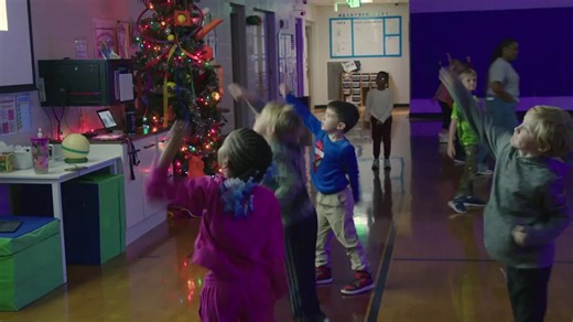 Fifth Grade P.E. Teacher at Deer Valley Elementary Receives $1,000 'One Class at a Time' Grant