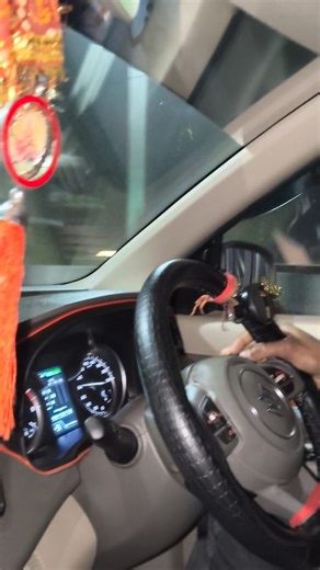 Sonu Yadav on Instagram: "पता नहीं उस बेवफा का हाल कैसा है..🥹❤️‍🩹🫀🫶🥀... #enstagaram_🤍🤍🤍________💥⭐📸🎧♥️◀️◀️🤞🎧♥️🤍😞💥⭐__________________ #ertigalovers💯💫✨❤️🔥💥 #fawllo_______mi_____________❣️🙏🙏🙏 #yadav__sonu_5598 #driverlife🚙🛣️💓😞💔🥀💫"