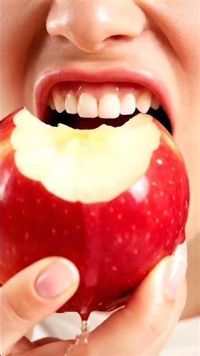 Apple ASMR 🍪😋 | Crispy Crunchy Sounds #Shorts