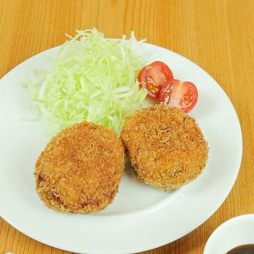 コツを押さえて失敗しない！基本の牛肉コロッケの作り方 | デリッシュキッチン