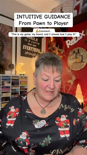 🔮WEEKLY INTUITIVE GUIDANCE 🔮 📆Monday 22 - Sunday 29 Daring December 2025 🥴From Pawn to Player🤗 Start taking ownership of your thoughts, your feelings, your emotions and your reactions Because until you do you’ll be little more than a pawn in someone else’s chess game Insight comes through understanding, awakening, awareness, and honest self evaluation It comes when you pause long enough to ask yourself “What part of this is mine to own?” As we move toward the end of 2025 the year we thrive,