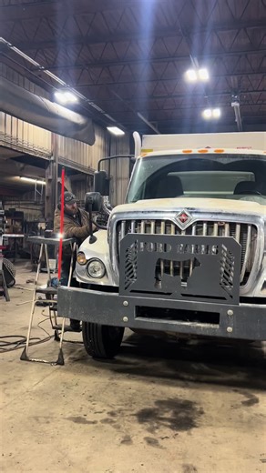 Red Dot & Air Cleaner Install on Diesel Rig