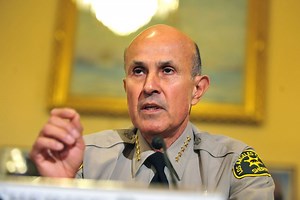 18 LA County sheriff's deputies charged in corruption scandal - UPI.com
