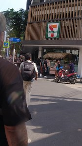 Guy has his friend walk all the way out the way because he thought he knew where they were going! 🤔😮🤣😂 | Masum The Motivator