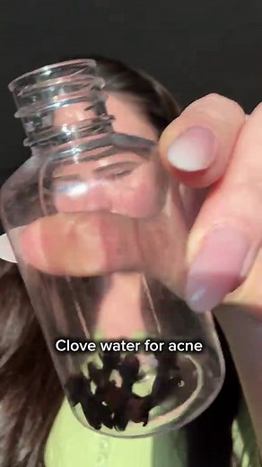 DIY Clove Water for Glowing Skin: Natural Refreshing Toner
