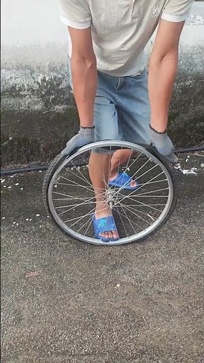 自転車のタイヤの自家製タイヤの取り外しのチュートリアル - 家の修理