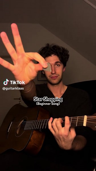 Star Shopping: Beginner Guitar Tutorial with Chords