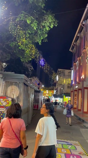 China tawon. In Singapore