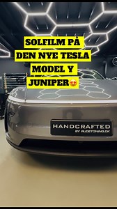 SOLFILM PÅ DEN NYE TESLA MODEL Y JUNIPER • TRIN5 15% • PPF PÅ UDSATTE OMRÅDER ❇️ TrustPilot 4,9/5 ud af 1000 👷🏻‍♂️ Over 50 års erfaring i brancen 👩🏻‍⚖️ 10 års arbejdsgaranti 😍 Over 25.000 følgere 💵Gratis finansering: www.rudetoning.dk/gratis-finansiering/ 💵Priser: www.rudetoning.dk/kontakt Ps. Husk at følg os på sociale medier! -www.facebook.com/rudetoning.dk -www.instagram.com/rudetoning.dk | Rudetoning.dk