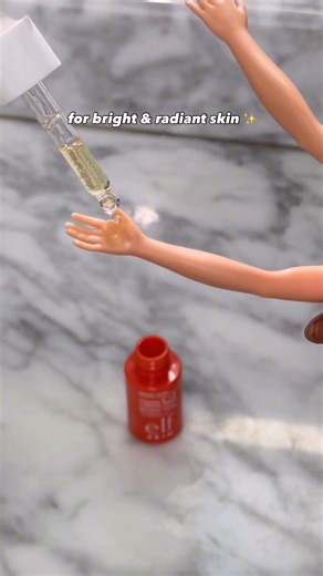 Meet the minis we can’t stop reaching for 🤏✨ Travel-friendly sizes, same glow-ready formulas Brightest Besties Duo 🍊 Vitamin C E Ferulic Serum and Bright Brew-tiful Eye Cream 🍊 Helps brighten, illuminate, and awaken skin Thirst Burst Dew-O 🌺 Thirst Burst Pore-fecting Toner and Thirst Burst Drops 🌺 Exfoliates and hydrates with Hibiscus Complex Mini Holy Hydration! Barrier Goals Cream ☁️ Rich skin barrier cream formulated with colloidal oatmeal (oat kernel flour) and cica ☁️ Helps soothe, rep